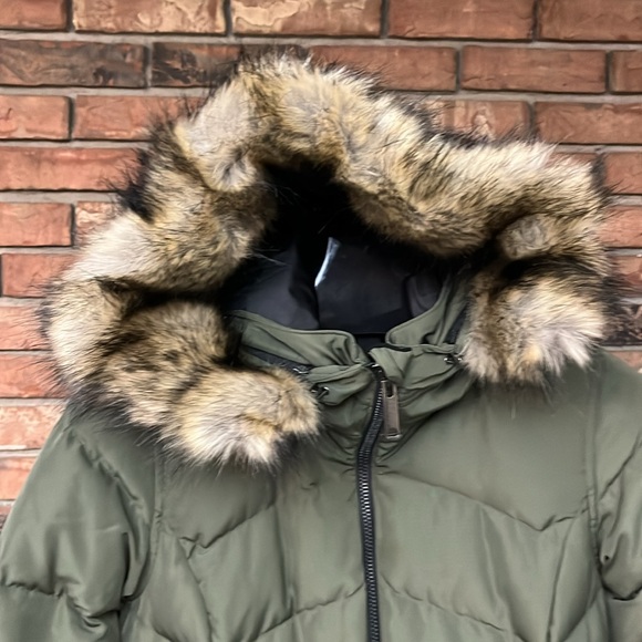 NWT size small Eddie Bauer Sun Valley Arctic Down Parka - Picture 2 of 10